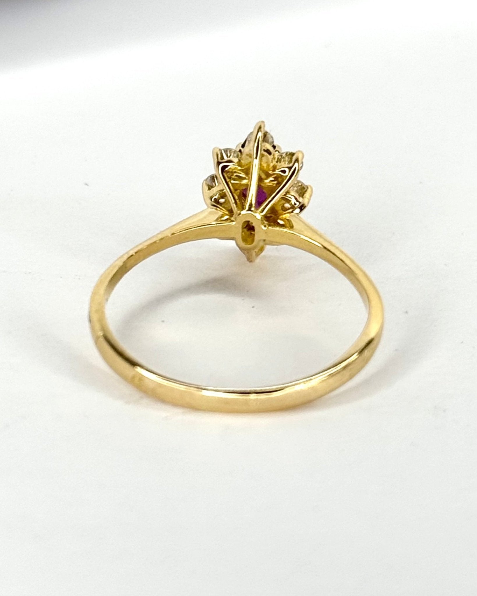 Bague Marguerite Marquise Rubis &amp; Diamants "Inya" - Elliade Paris