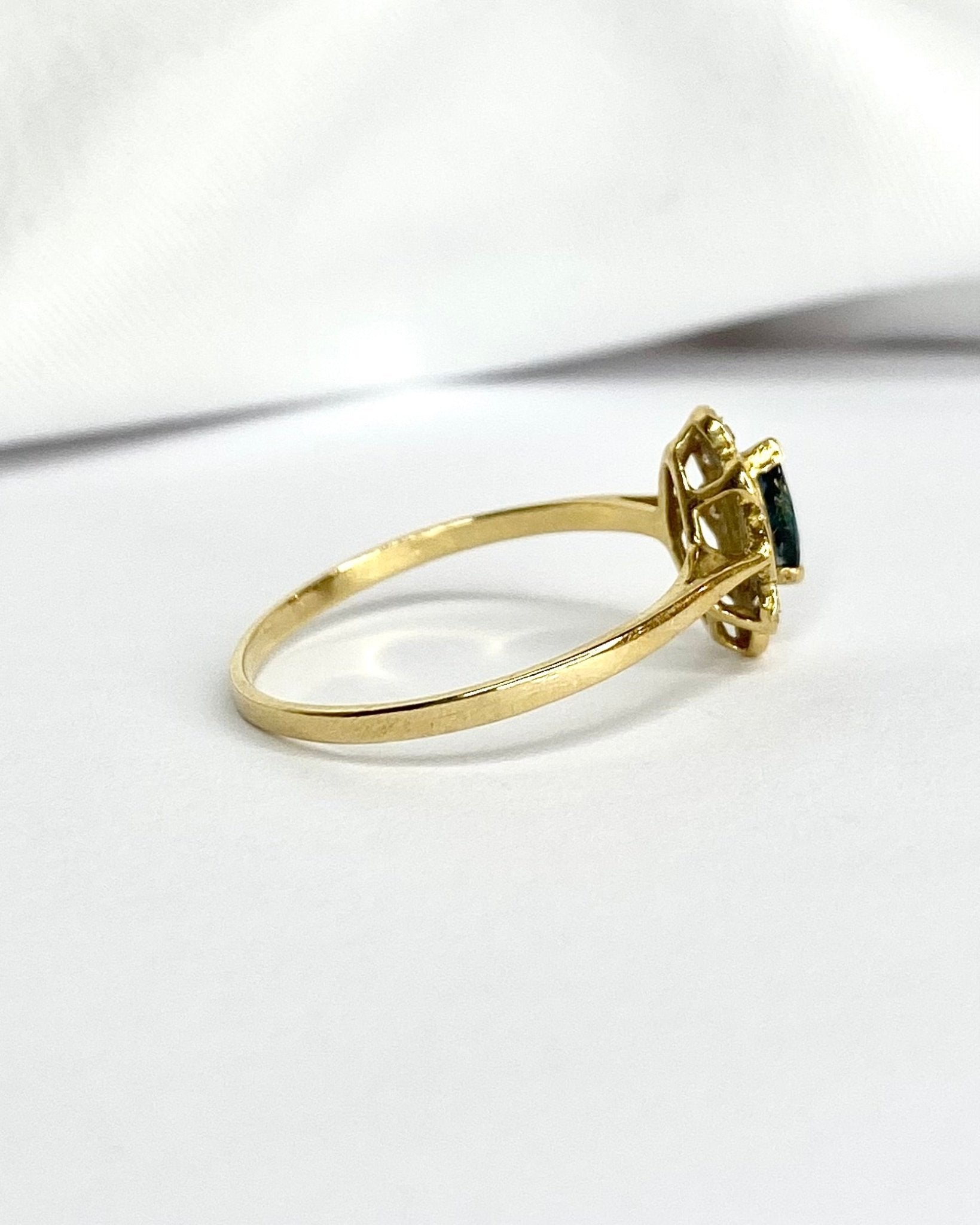 Bague Marguerite Marquise Saphir &amp; Diamants "Liya" - Elliade Paris