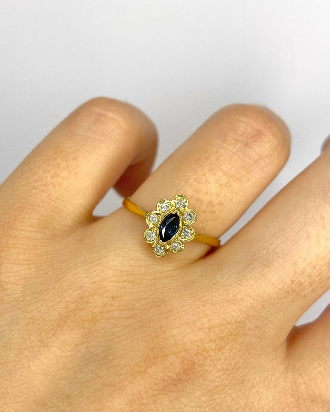 Bague Marguerite Marquise Saphir &amp; Diamants "Liya" - Elliade Paris