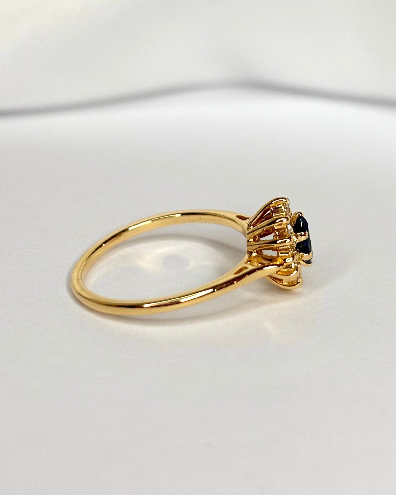 Bague Marguerite Marquise Saphir &amp; Diamants "Ornella" - Elliade Paris