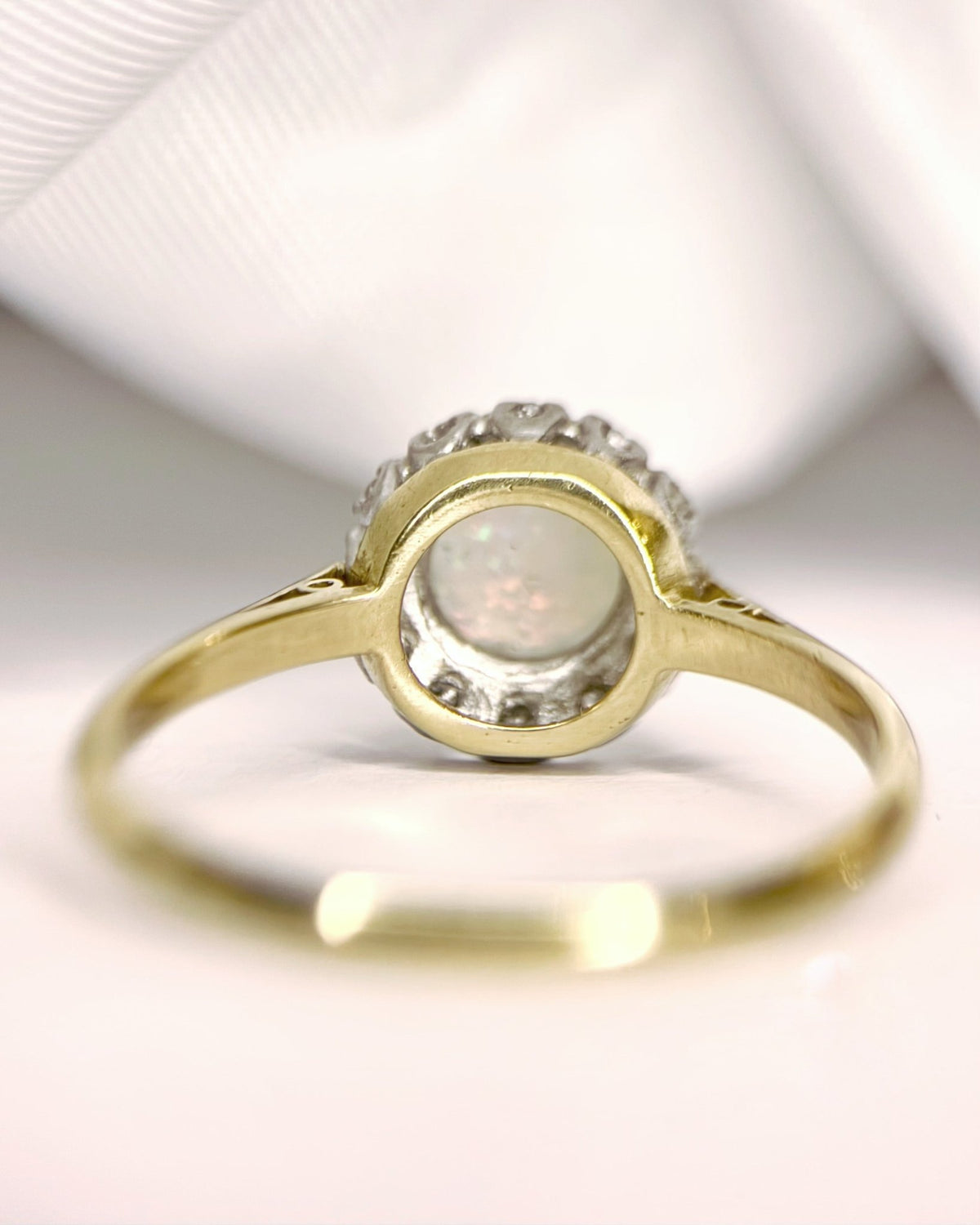 Bague Marguerite Opale 0.50 carat &amp; Diamants "Delphine" - Elliade Paris