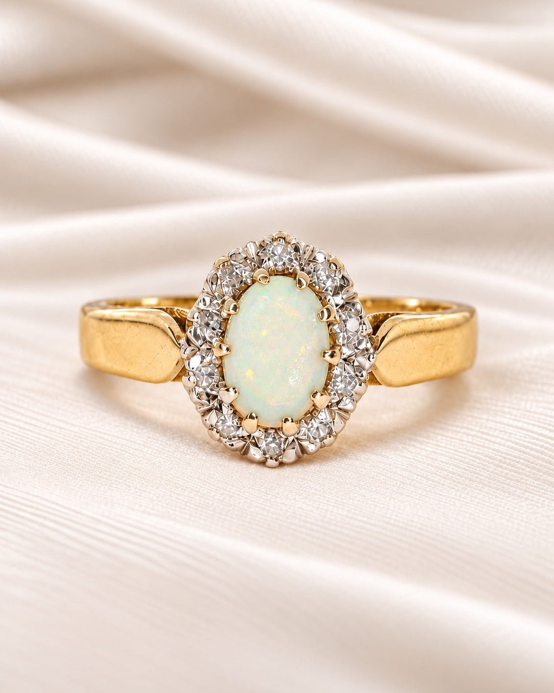 Bague Marguerite Opale 0.58 carat &amp; Diamants "Samira" - Elliade Paris