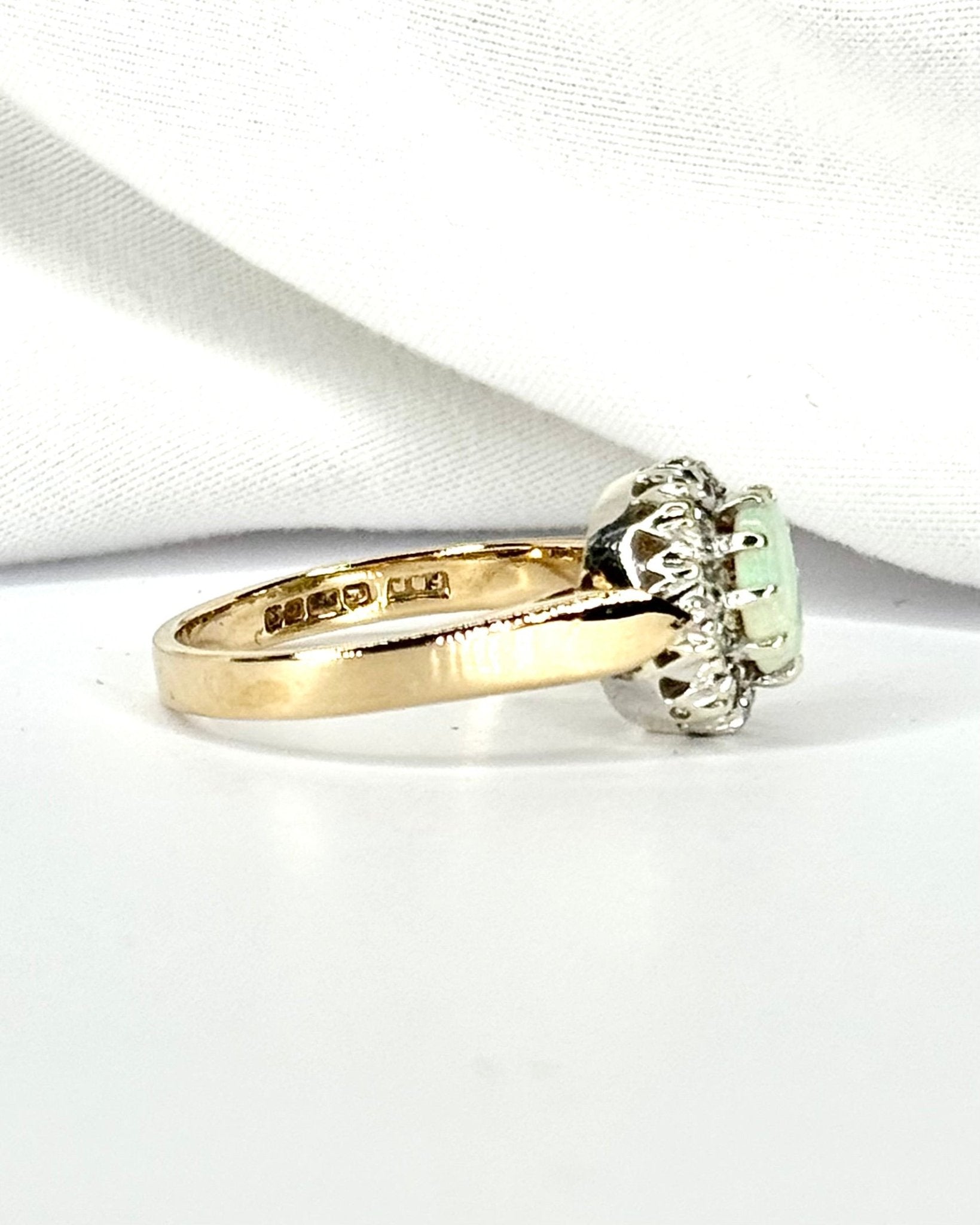 Bague Marguerite Opale 0.58 carat &amp; Diamants "Samira" - Elliade Paris