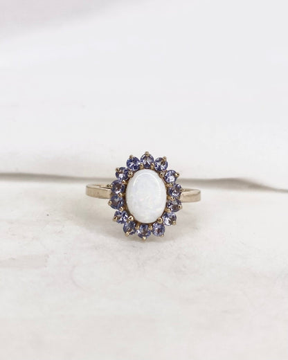 Bague Marguerite Opale 0.67 carat &amp; Tanzanites &quot;Valentina&quot; - Elliade Paris