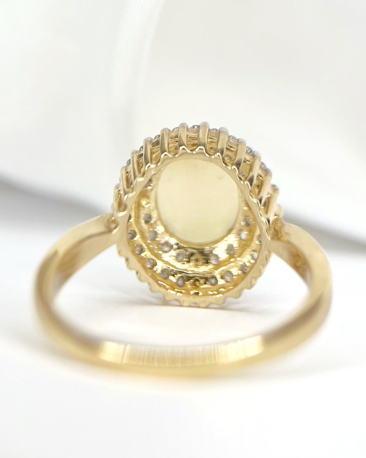 Bague Marguerite Opale 0.85 carat &amp; Diamants 0.42 carat "Kiana" - Elliade Paris
