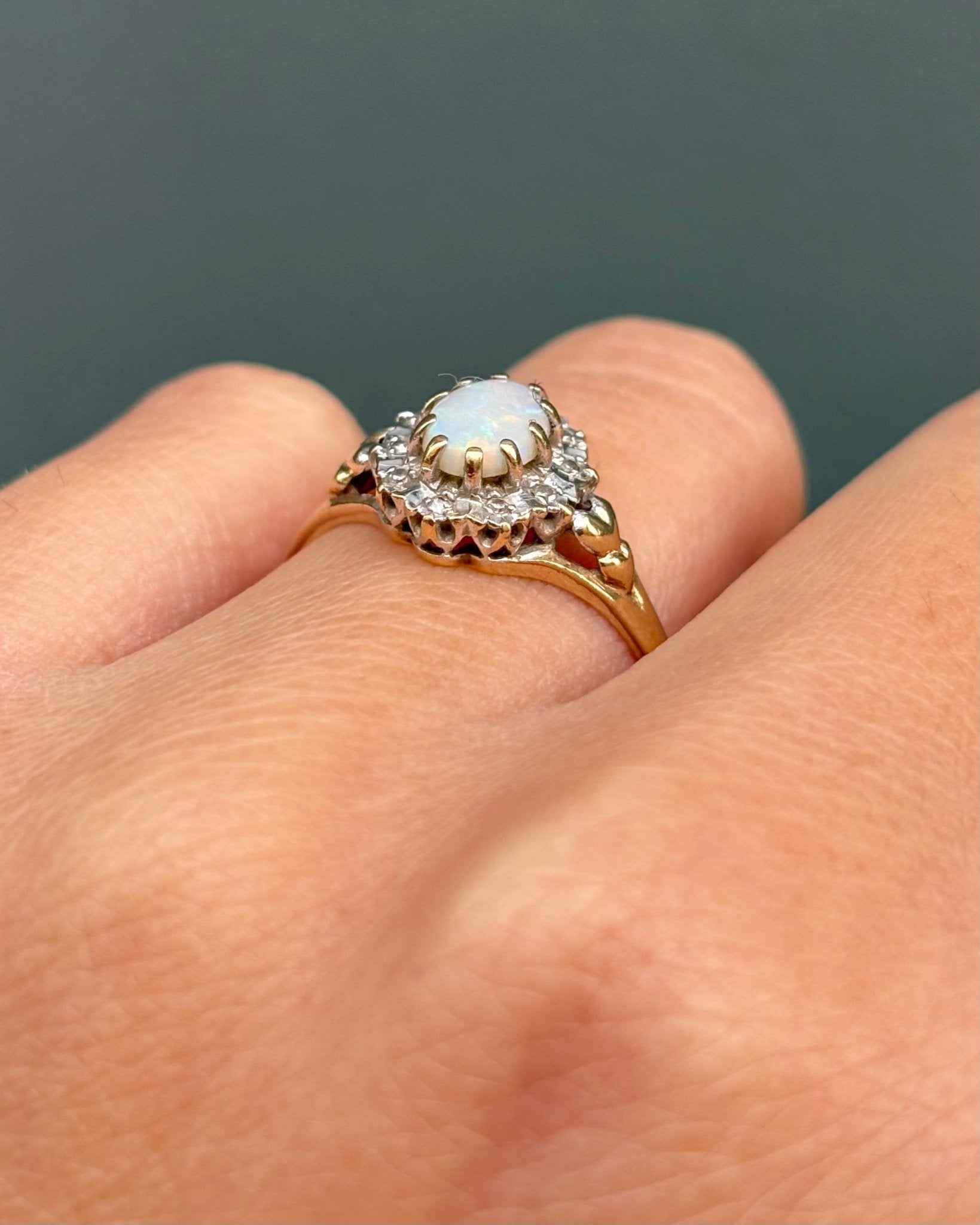 Bague Marguerite Opale &amp; 10 Diamants "Soleya" - Elliade Paris