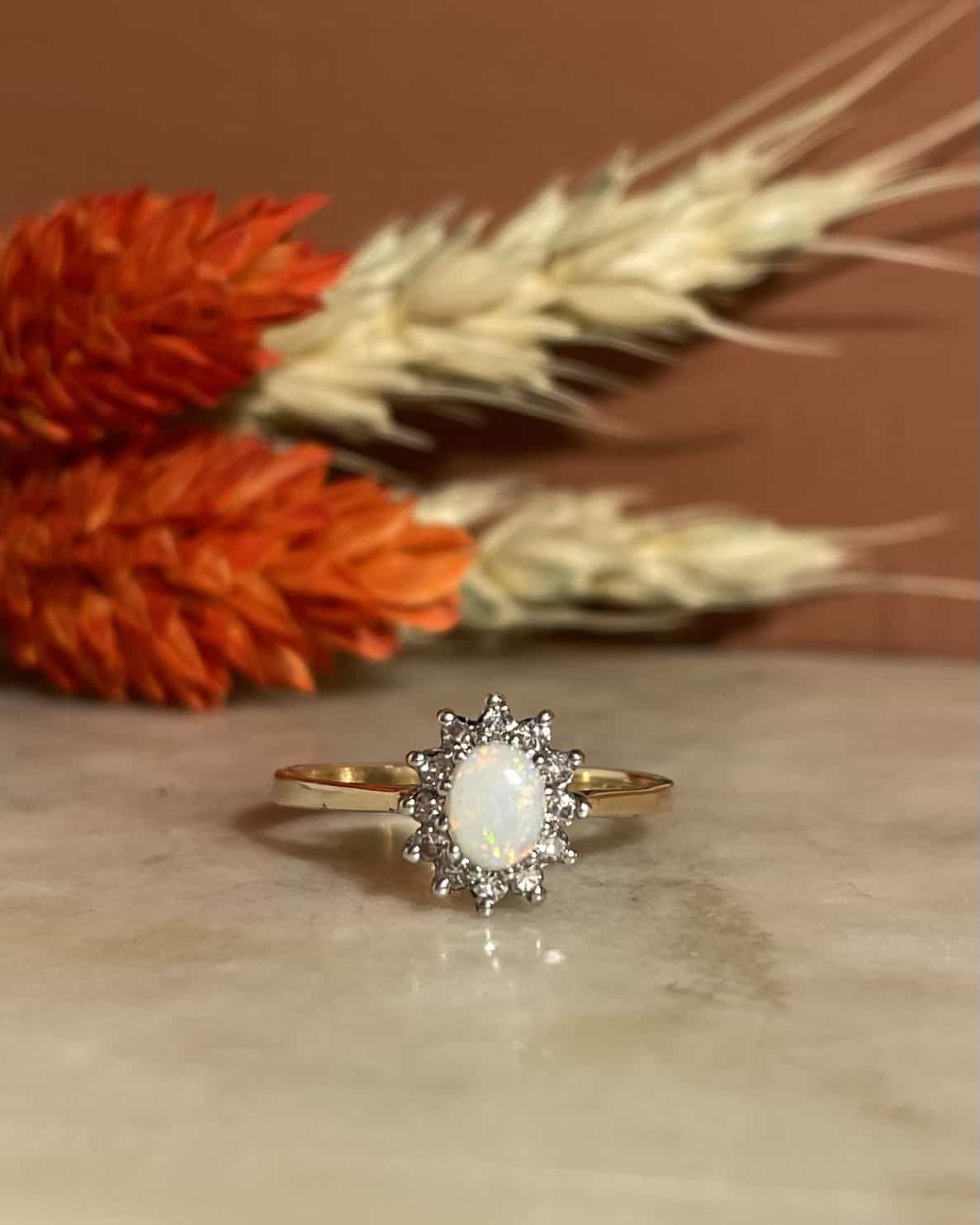 Bague Marguerite Opale &amp; 12 Diamants "Augusta" - Elliade Paris