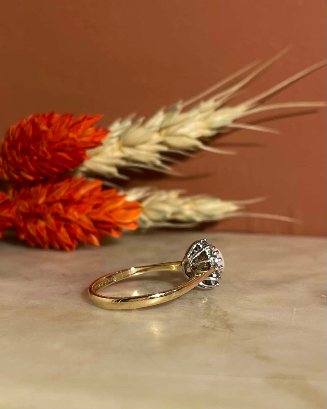 Bague Marguerite Opale &amp; 12 Diamants &quot;Augusta&quot; - Elliade Paris