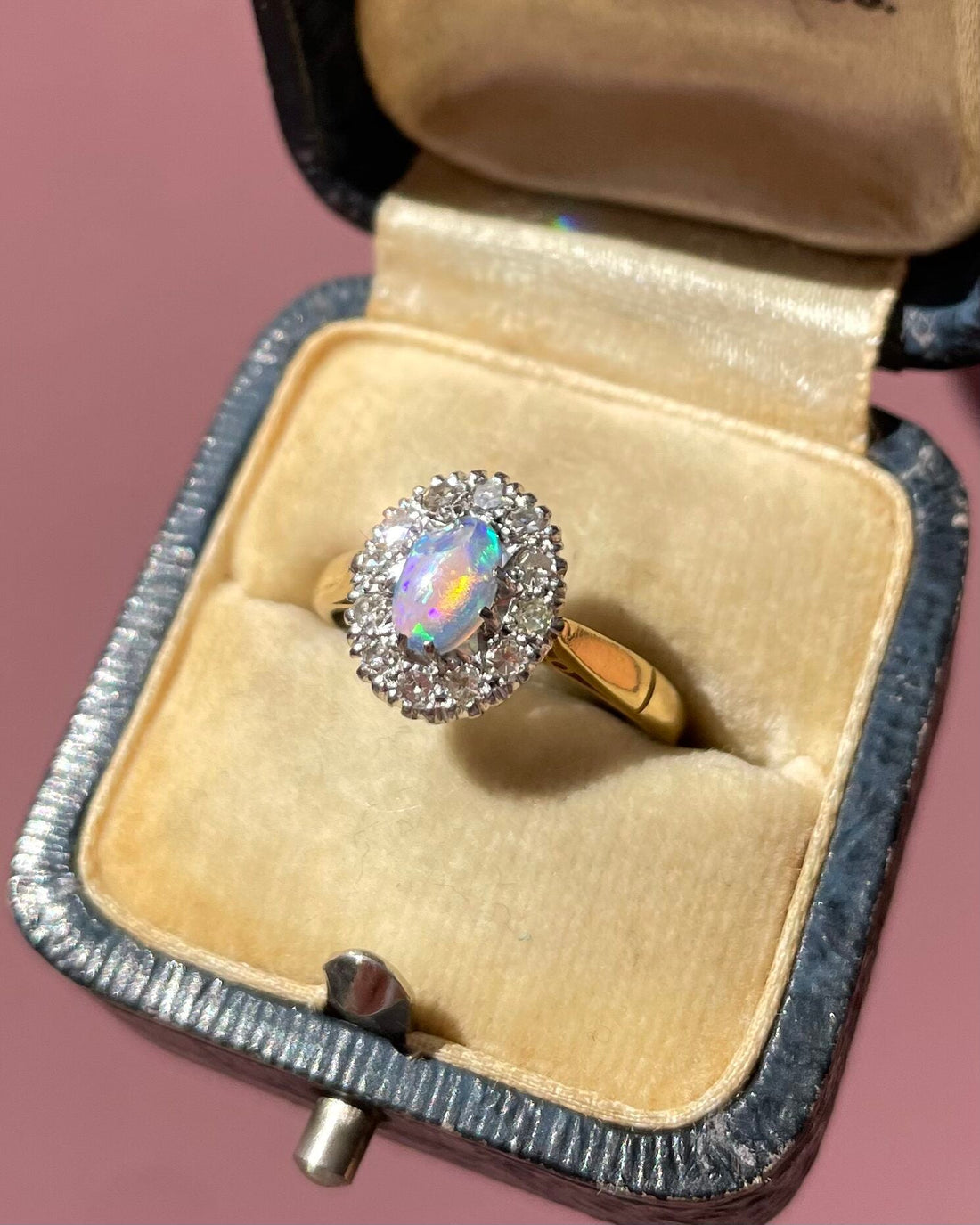 Bague Marguerite Opale & 12 Diamants "Odile" - Elliade Paris