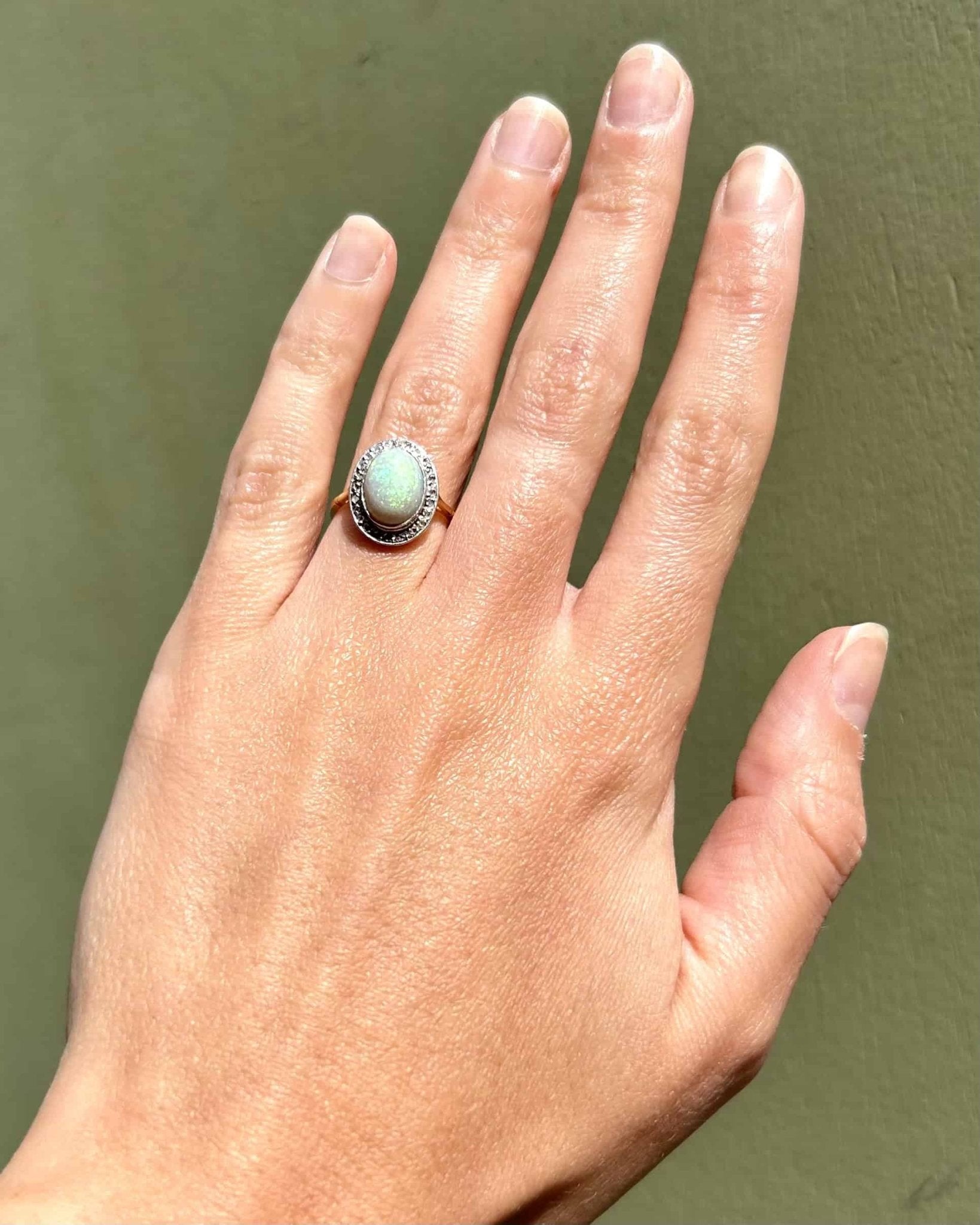 Bague marguerite Opale 2.15 carats &amp; Diamants "Kéloa" - Elliade Paris