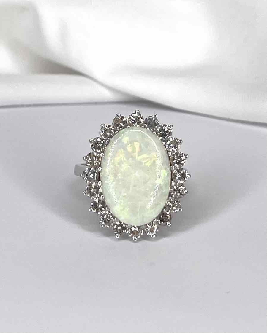 Bague Marguerite Opale 6.40 carats et Diamants 1.40 carat &quot;Wilona&quot; - Elliade Paris