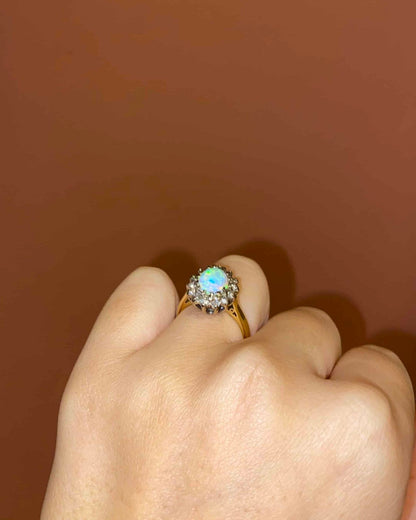 Bague Marguerite Opale Cabochon &amp; Diamants &quot;Roxanne&quot; - Elliade Paris