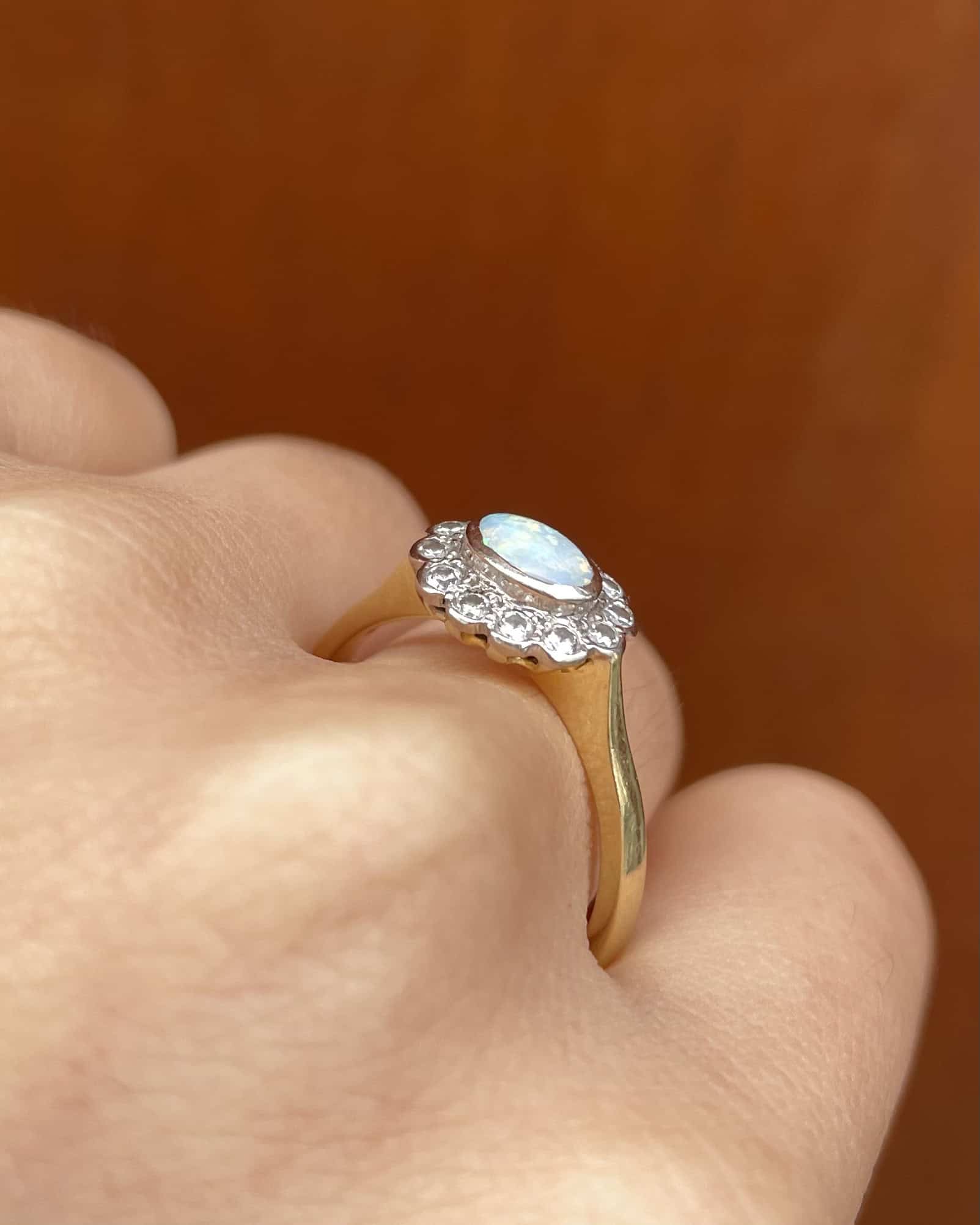 Bague Marguerite Opale &amp; Diamants "Eileen" - Elliade Paris