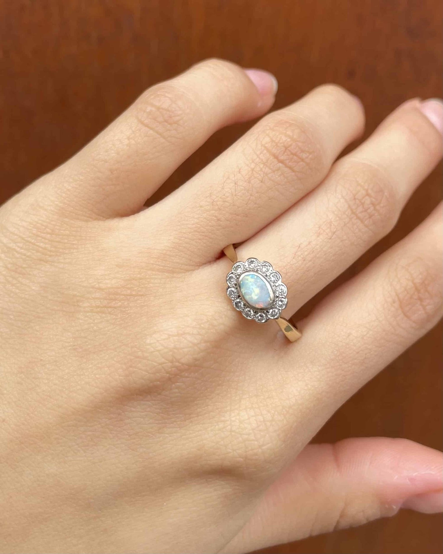 Bague Marguerite Opale &amp; Diamants &quot;Eileen&quot; - Elliade Paris