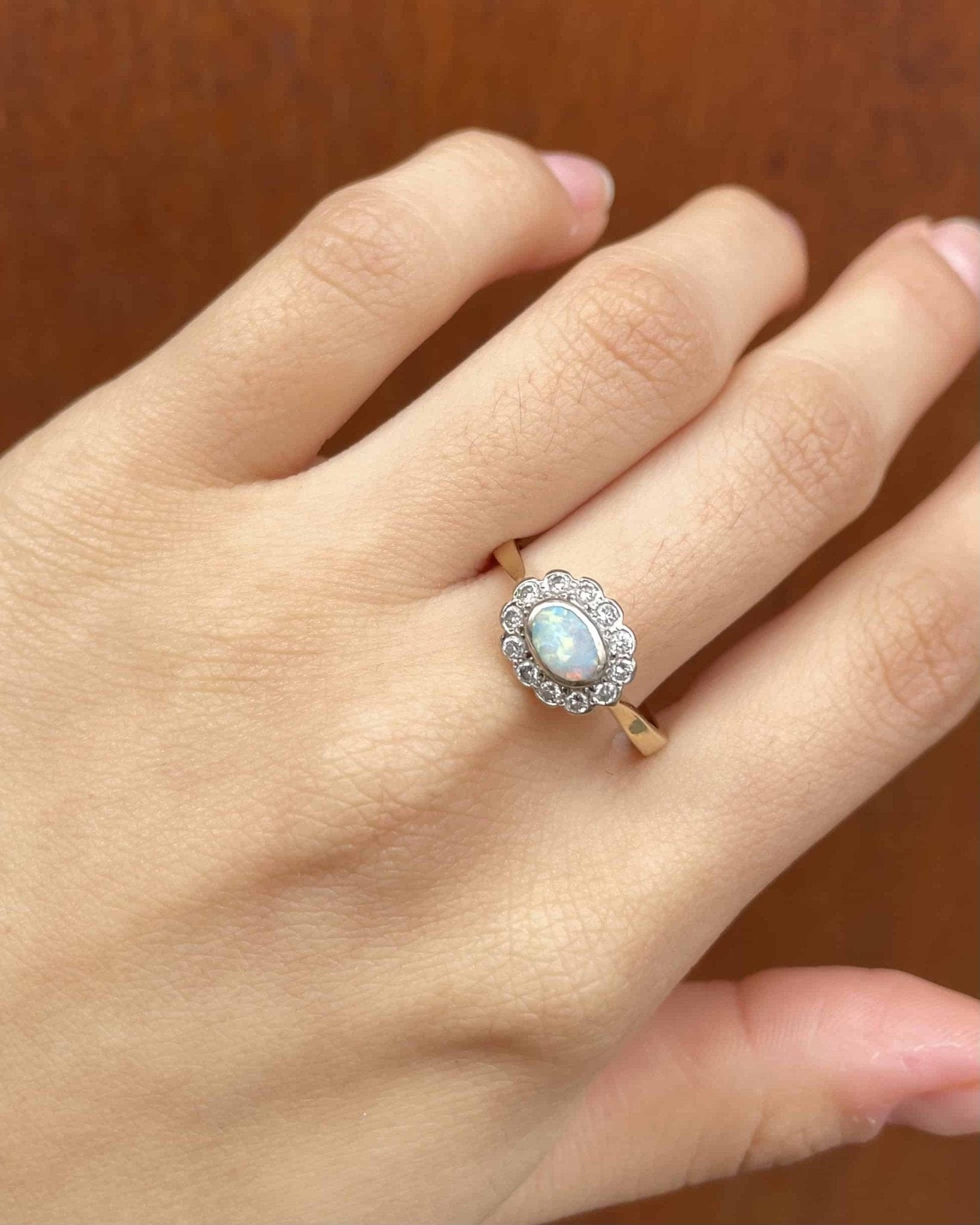 Bague Marguerite Opale &amp; Diamants "Eileen" - Elliade Paris