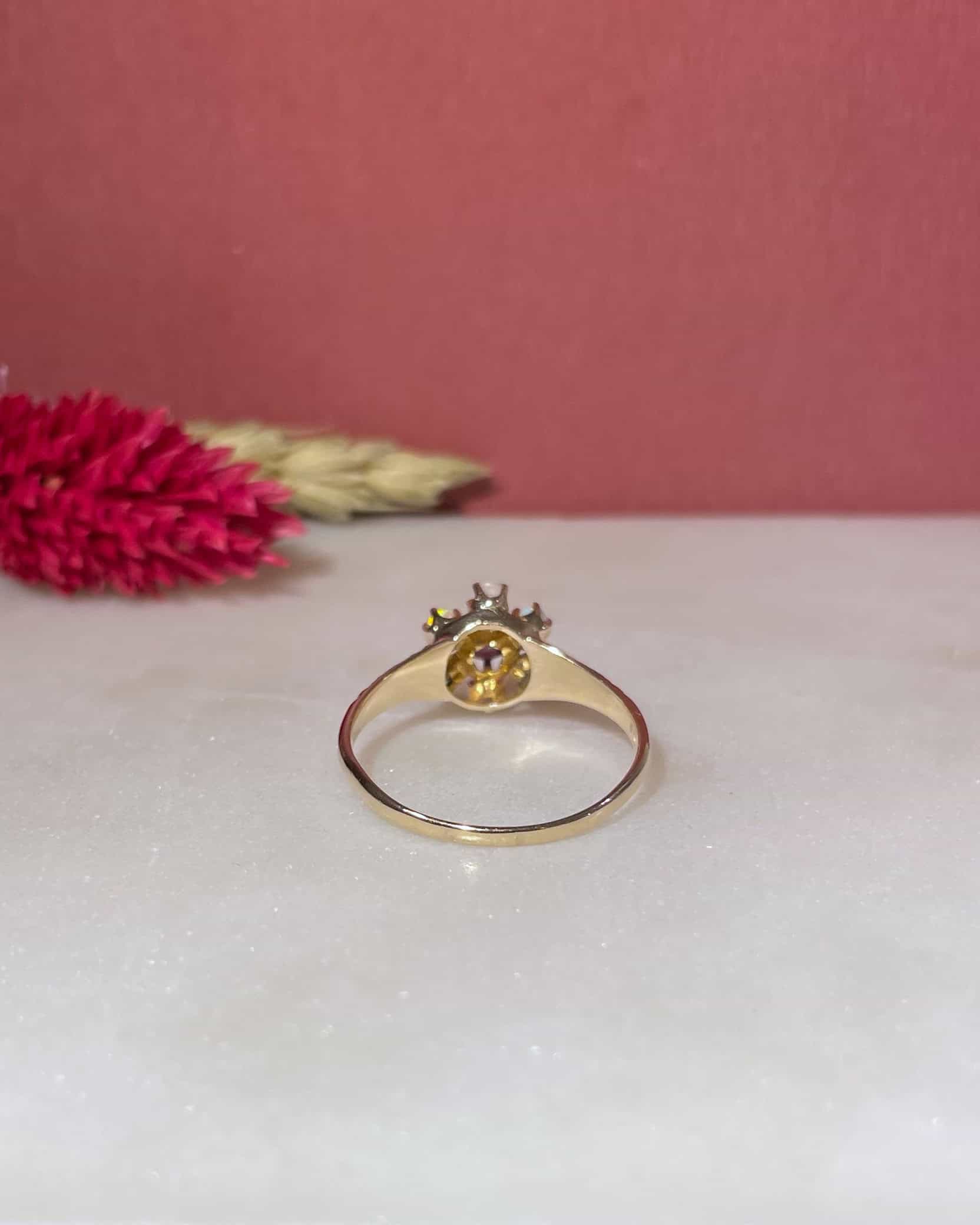 Bague Marguerite Améthyste &amp; Opales "Helena" - Elliade Paris