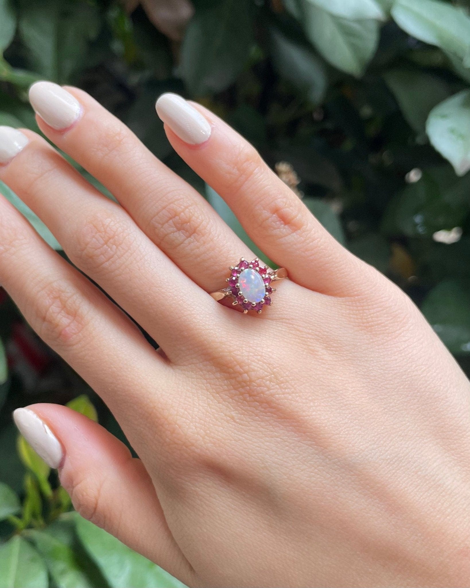 Bague marguerite Opale &amp; Rubis "Orchelle" - Elliade Paris