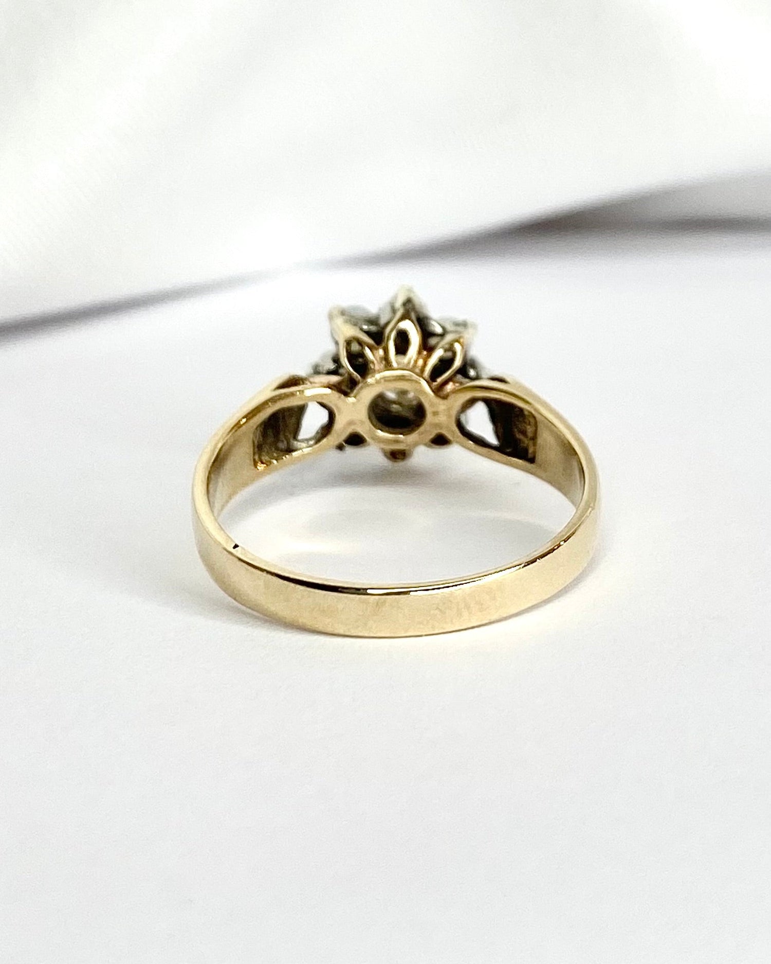 Bague Marguerite Opales &amp; Diamants "Laura" - Elliade Paris