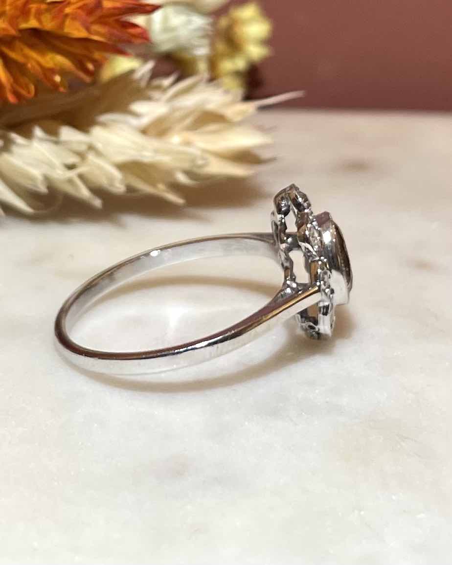 Anillo Art Déco de citrino y diamantes "Lilianne"