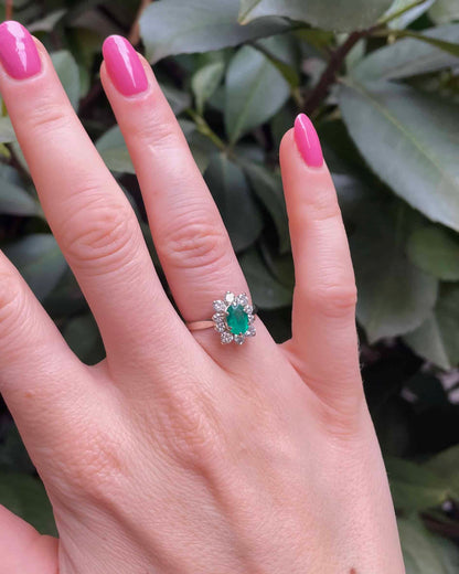 Bague Marguerite Émeraude 0.85 carat &amp; Diamants &quot;Raphaella&quot;