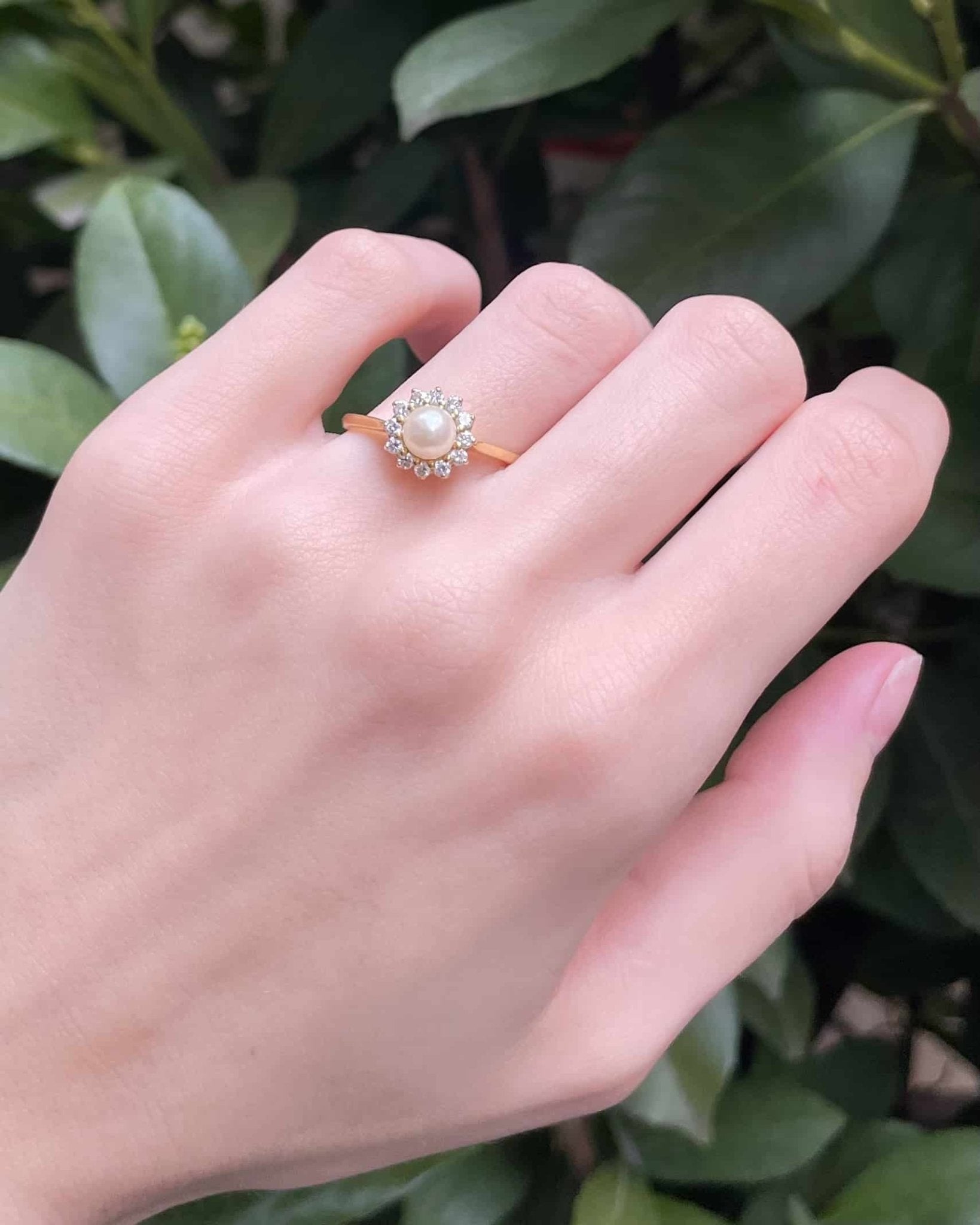 Bague Marguerite Perle &amp; 12 Diamants "Jensyn" - Elliade Paris