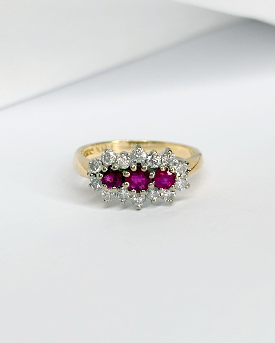 Bague Marguerite Rivière Rubis 0.49 carat &amp; Diamants 0.42 carat &quot;Emilia&quot; - Elliade Paris