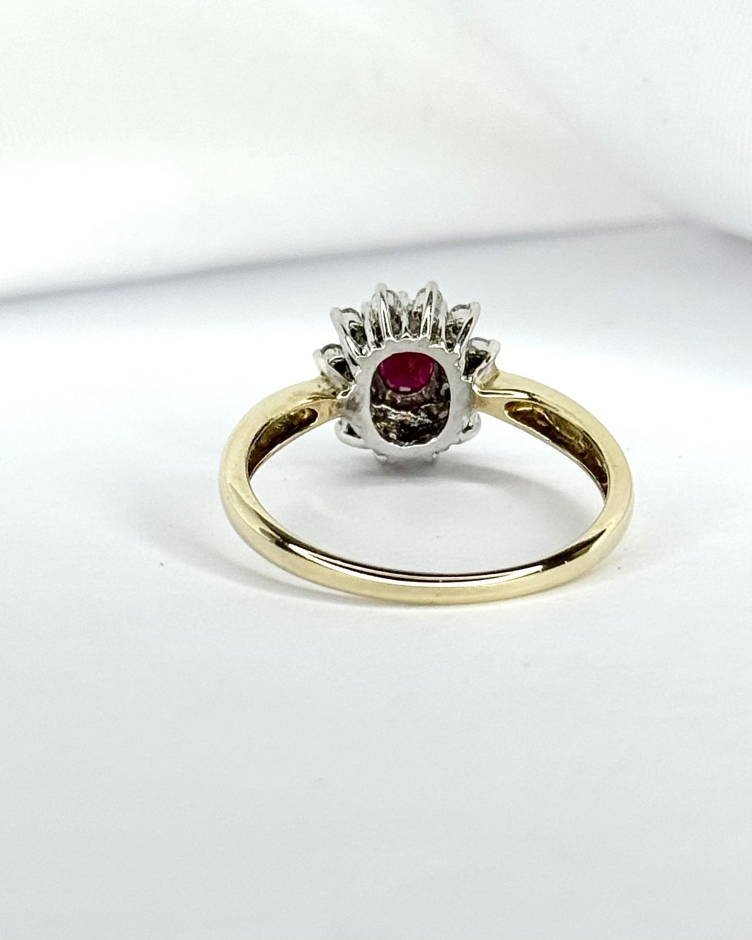 Bague Marguerite Rubis 0.35 carat &amp; Diamants 0.24 carat "Maggy" - Elliade Paris