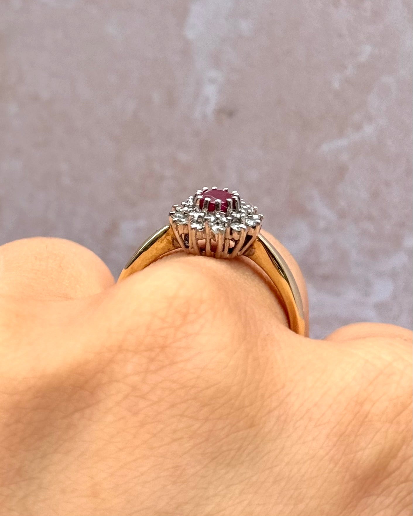 Bague Marguerite Rubis 0.35 carat &amp; Diamants 0.24 carat "Maggy" - Elliade Paris