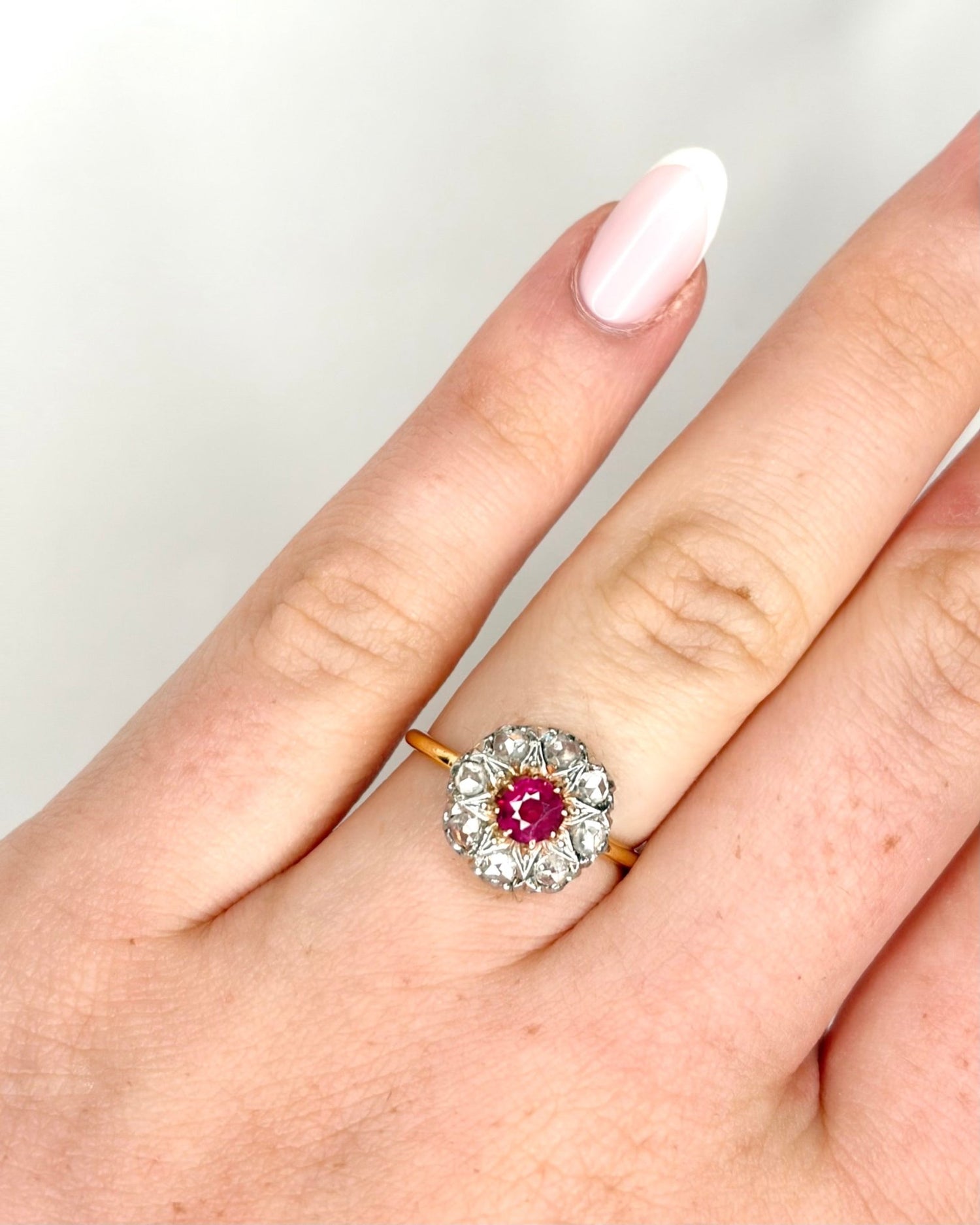 Bague Marguerite Rubis 0.45 carat &amp; Diamants "Linda" - Elliade Paris