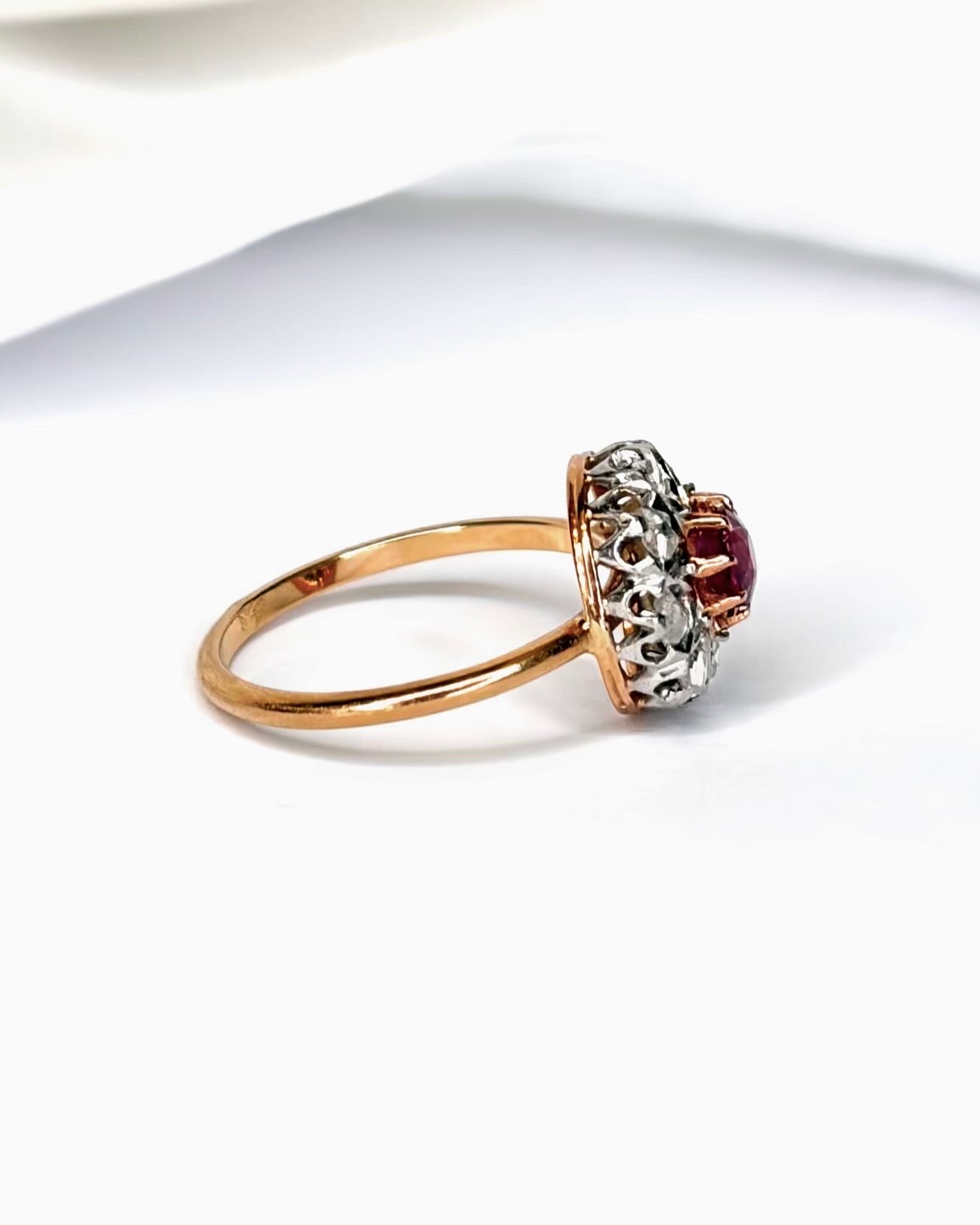 Bague Marguerite Rubis 0.45 carat &amp; Diamants "Linda" - Elliade Paris