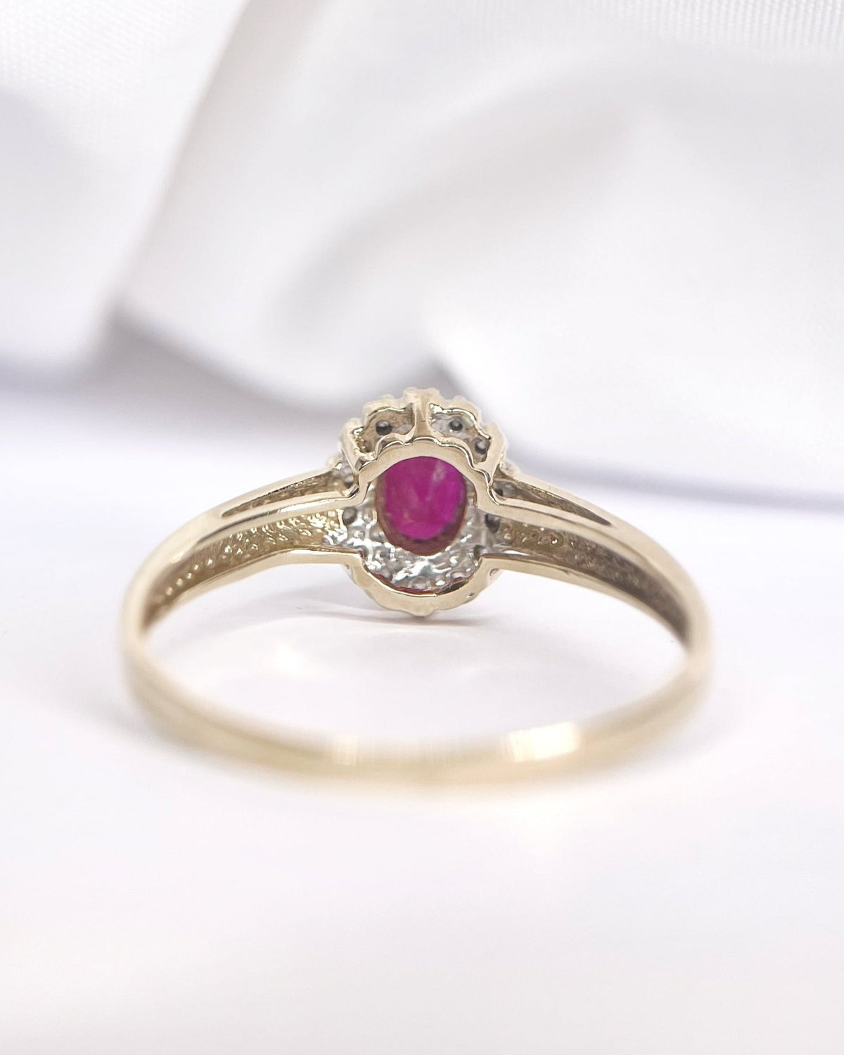 Bague Marguerite Rubis 0.51 carat &amp; Diamants "Patricia" - Elliade Paris