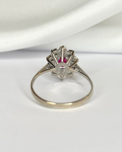 Bague Marguerite Rubis 0.55 carat &amp; Diamants 0.30 carat "Irène" - Elliade Paris