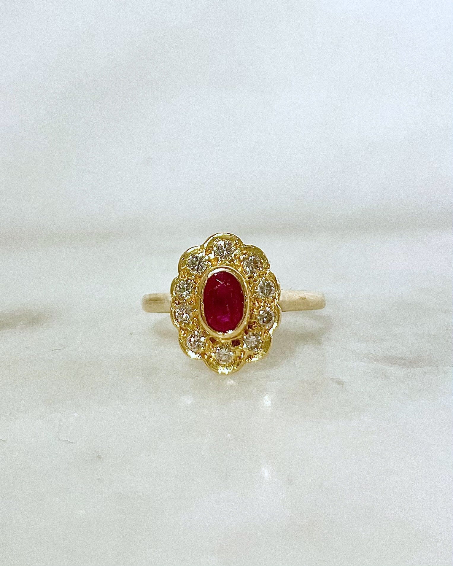 Bague Marguerite Rubis 0.60 carat &amp; Diamants "Alexandra" - Elliade Paris