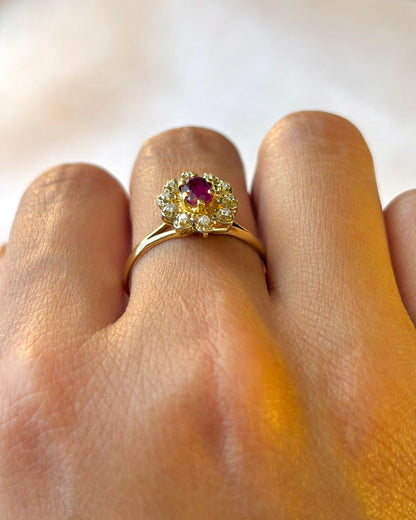 Bague Marguerite Rubis 0.60 carat &amp; Diamants "Coralie" - Elliade Paris