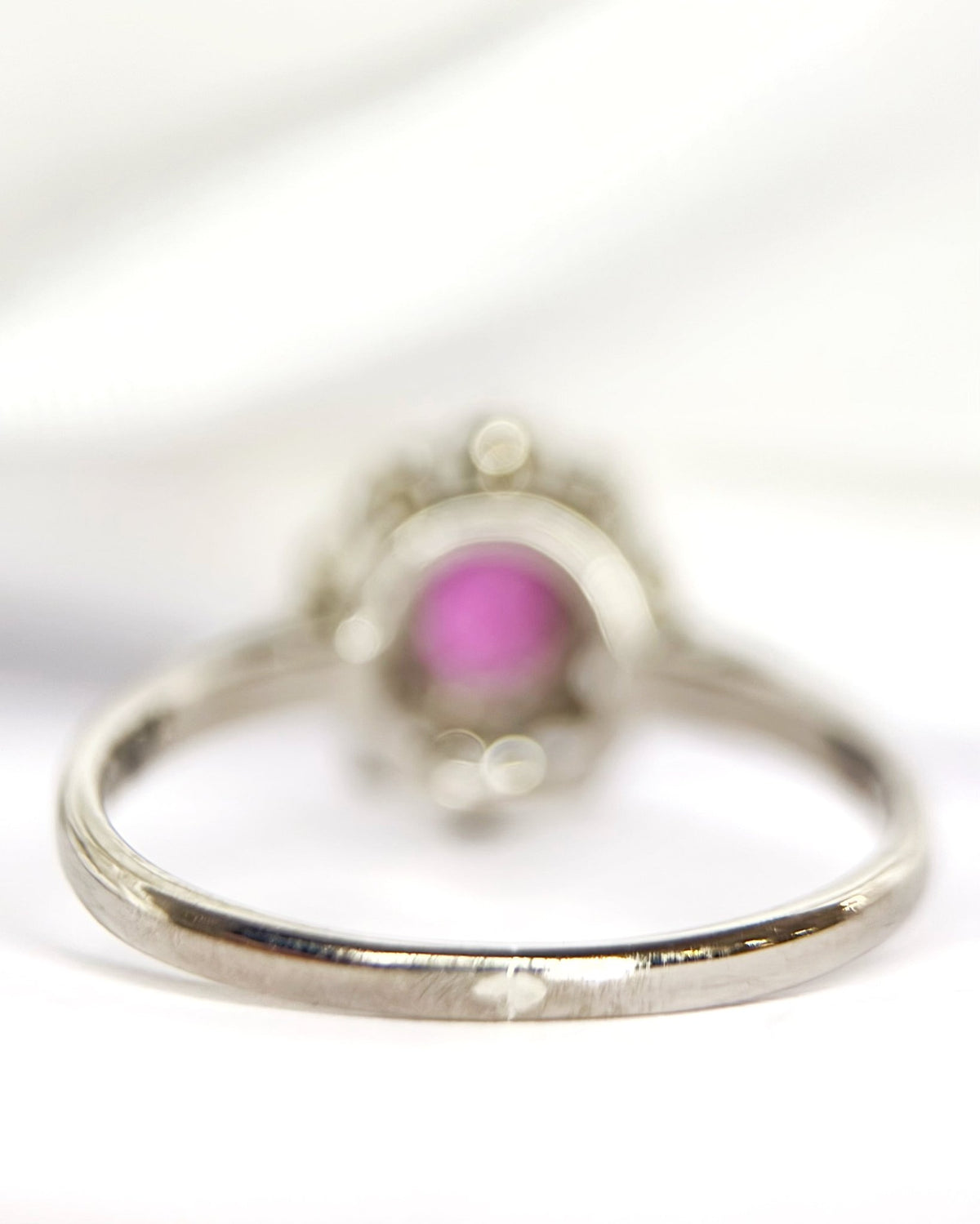 Bague Marguerite Rubis 0.60 carat &amp; Diamants "Somia" - Elliade Paris
