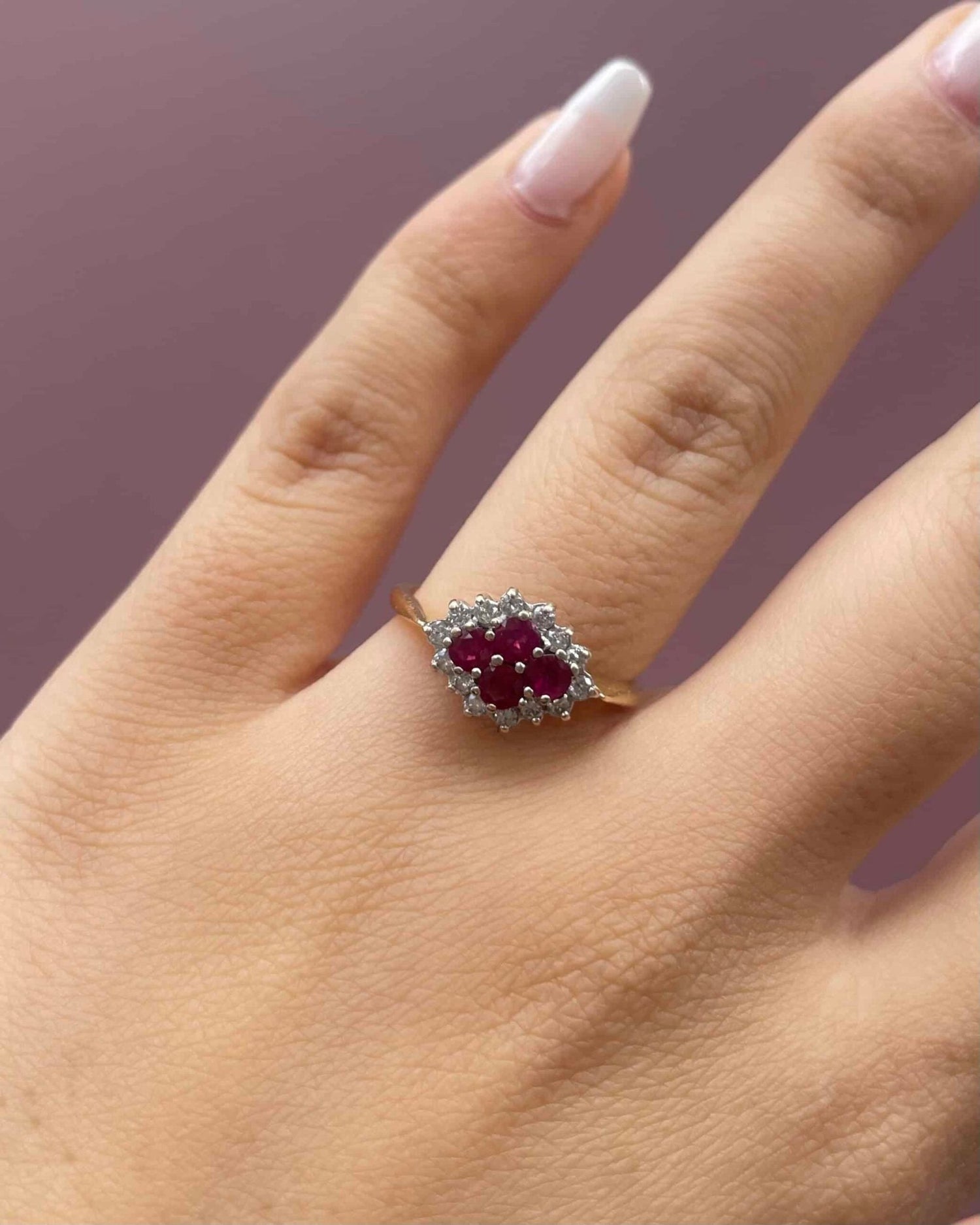 Bague Marguerite Rubis 0.64 carat &amp; Diamants &quot;Fanny&quot; - Elliade Paris