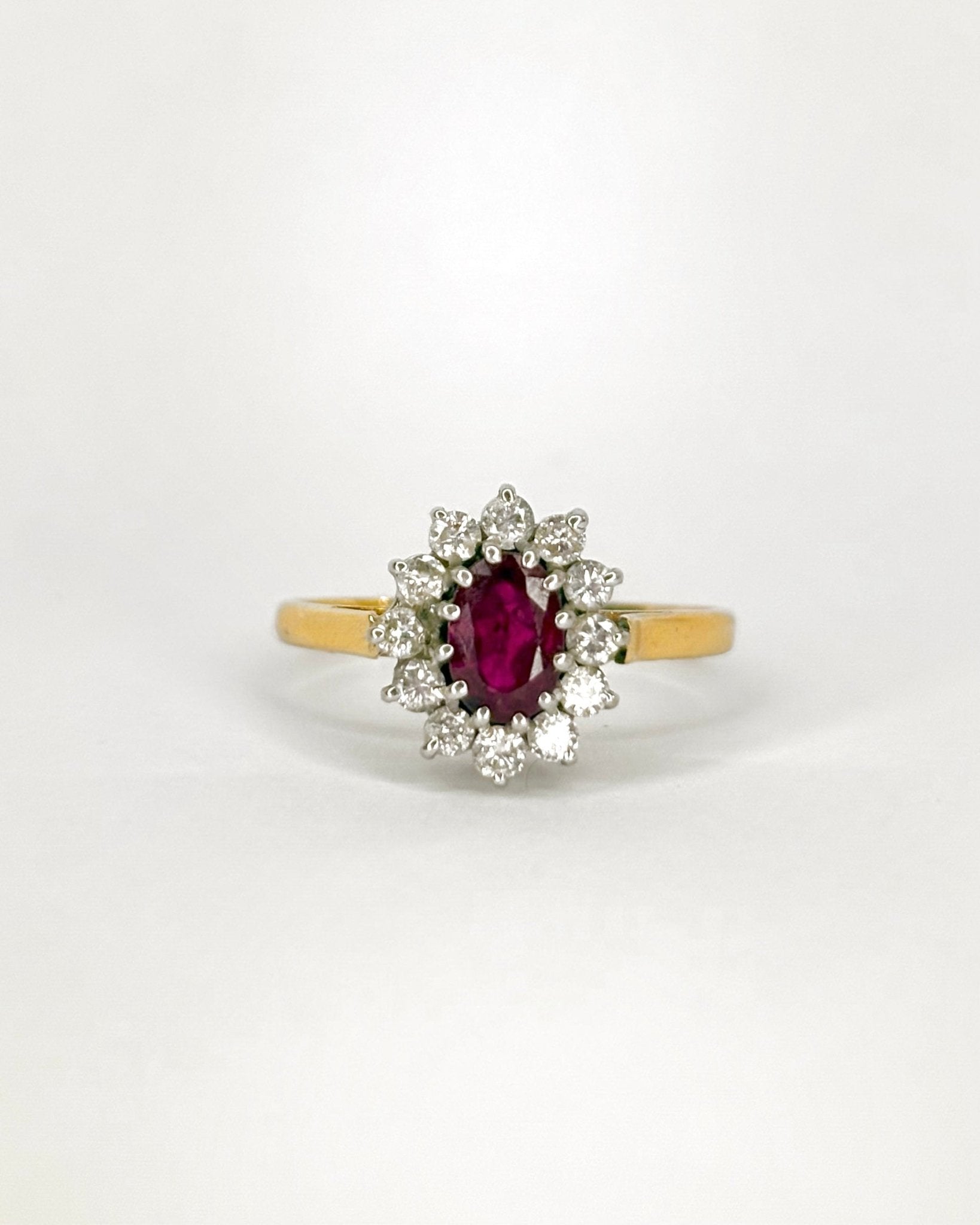 Bague Marguerite Rubis 0.66 carat &amp; Diamants 0.36 carat "Rumi" - Elliade Paris