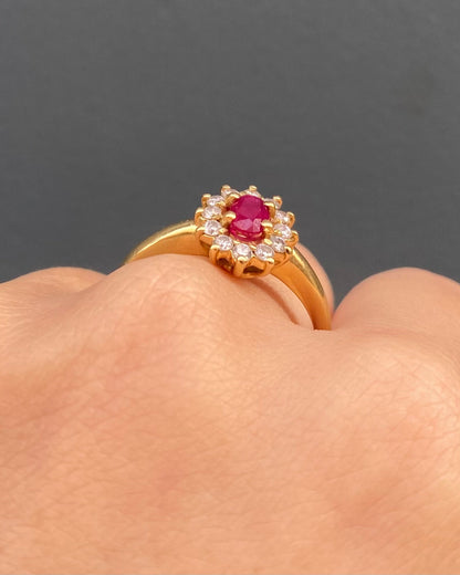 Bague Marguerite Rubis 0.80 carat &amp; 12 Diamants &quot;Julena&quot; - Elliade Paris