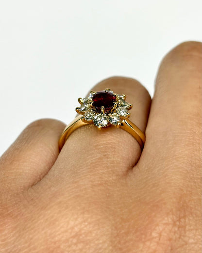 Bague Marguerite Rubis 0.87 carat &amp; Diamants 0.50 carat "Nina" - Elliade Paris