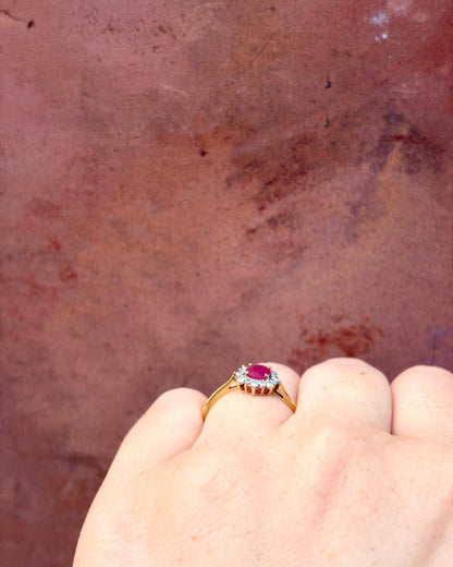 Bague Marguerite Rubis 0.94 carat &amp; Diamants 0.24 carat "Iris" - Elliade Paris