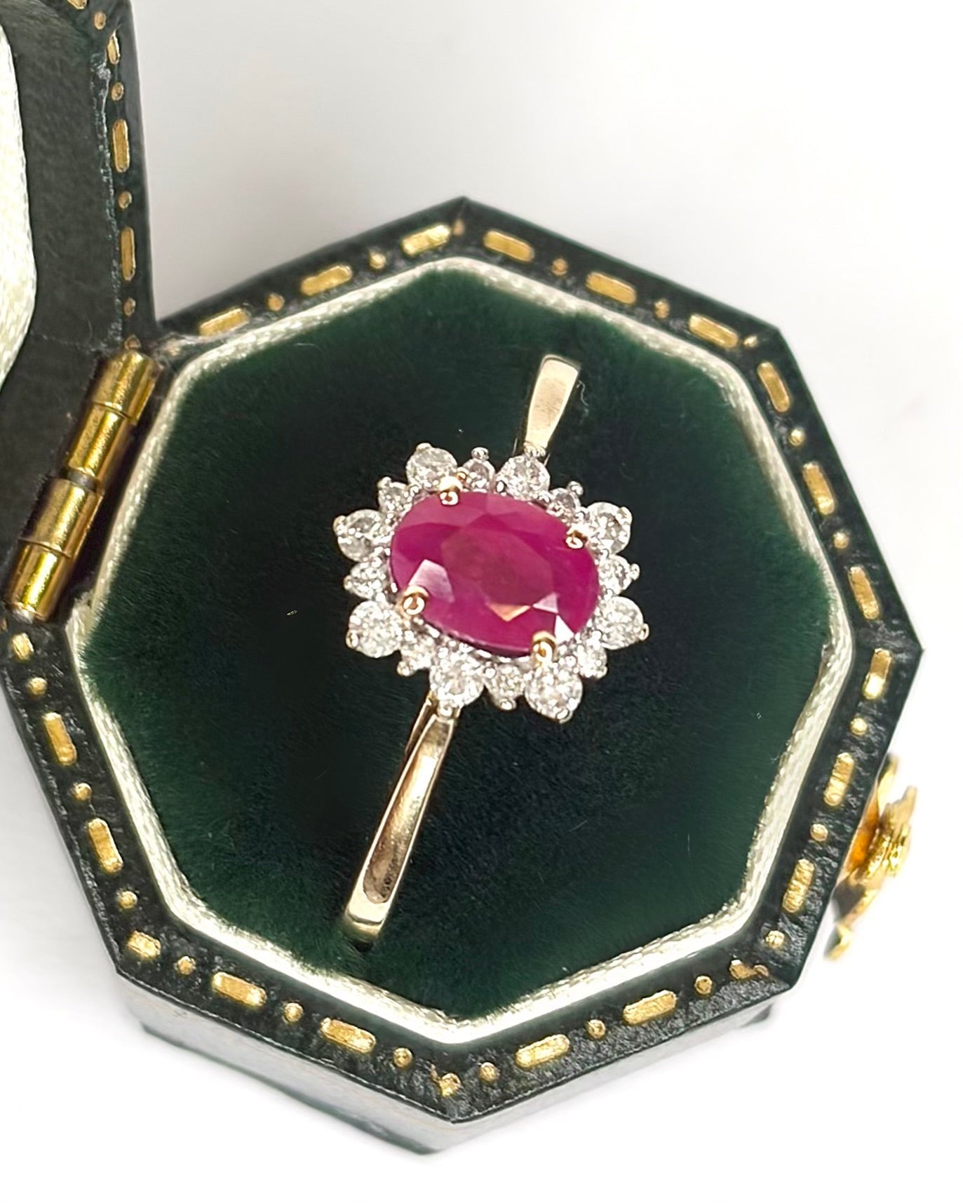 Bague Marguerite Rubis 0.94 carat &amp; Diamants 0.24 carat "Iris" - Elliade Paris