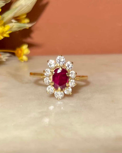 Bague Marguerite Rubis 1 carat &amp; 10 Diamants &quot;Emriella&quot; - Elliade Paris