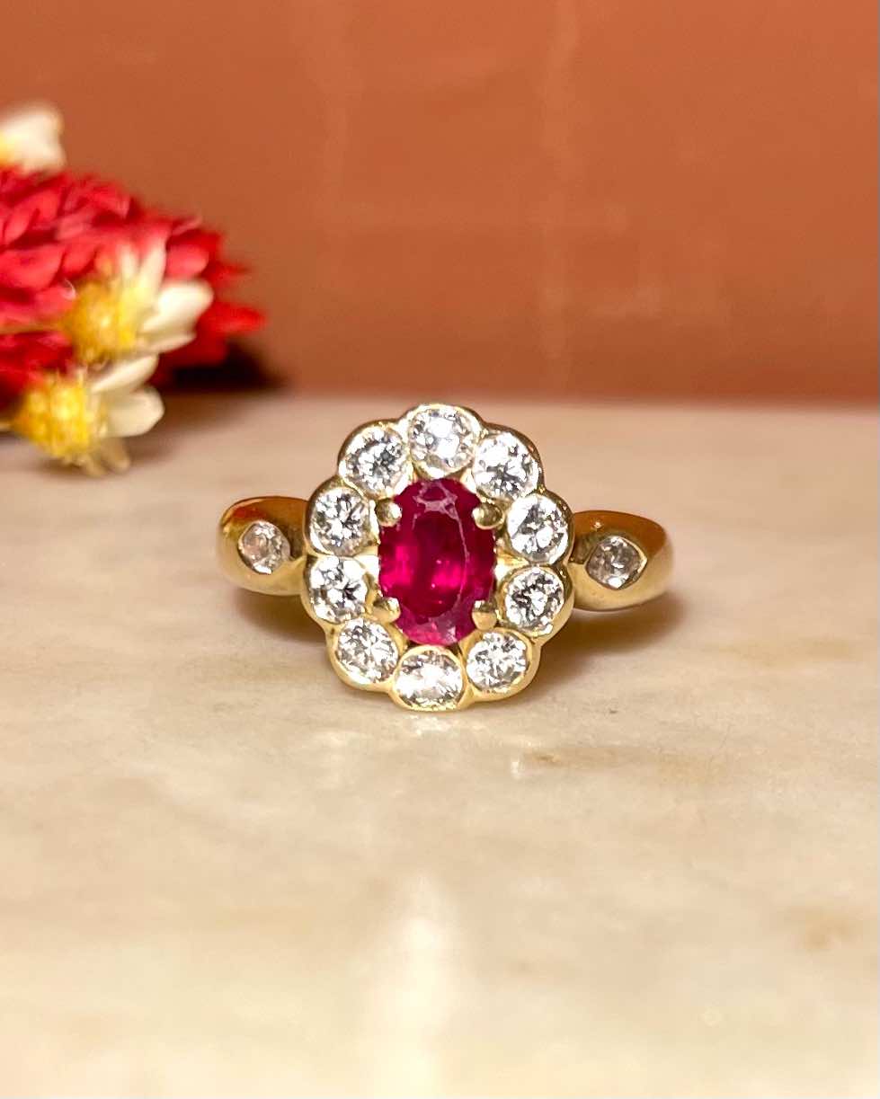 Bague Marguerite Rubis 1 Carat &amp; Diamants "Paola" - Elliade Paris