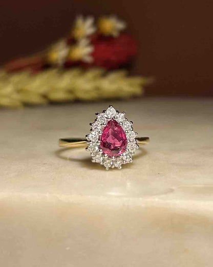 Bague Marguerite Rubis 1 Carat &amp; Diamants &quot;Tatiana&quot; - Elliade Paris