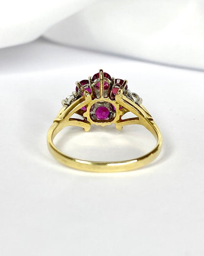 Bague Marguerite Rubis 1.08 carat &amp; Diamants 0.26 carat "Vivienne" - Elliade Paris