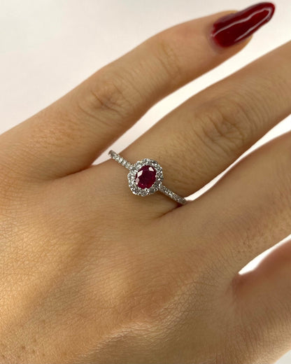 Bague Marguerite Rubis &amp; 28 Diamants &quot;Eloise&quot; - Elliade Paris