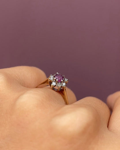 Bague Marguerite Rubis &amp; 8 Diamants &quot;Mina&quot; - Elliade Paris