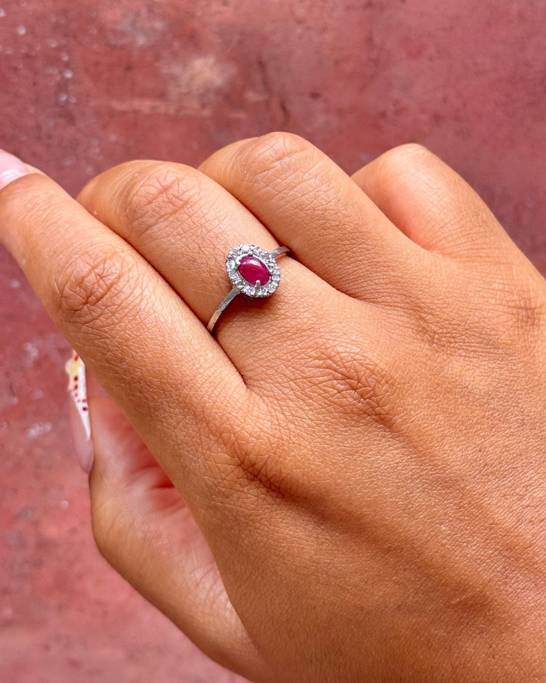 Bague Marguerite Rubis Cabochon 0.80 carat &amp; Diamants "Rosy" - Elliade Paris