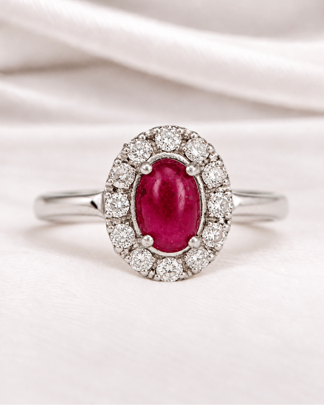Bague Marguerite Rubis Cabochon 0.80 carat &amp; Diamants "Rosy" - Elliade Paris