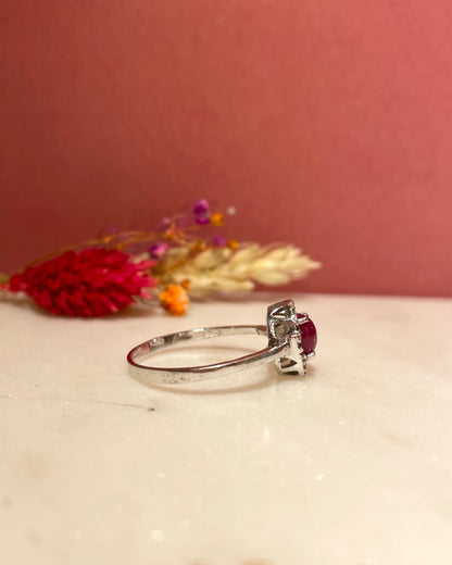 Bague Marguerite Rubis Cabochon 0.80 carat &amp; Diamants &quot;Rosy&quot; - Elliade Paris